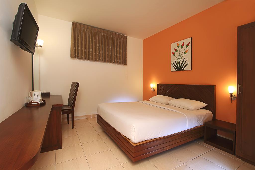 Maesa Hotel Ponorogo Værelse billede
