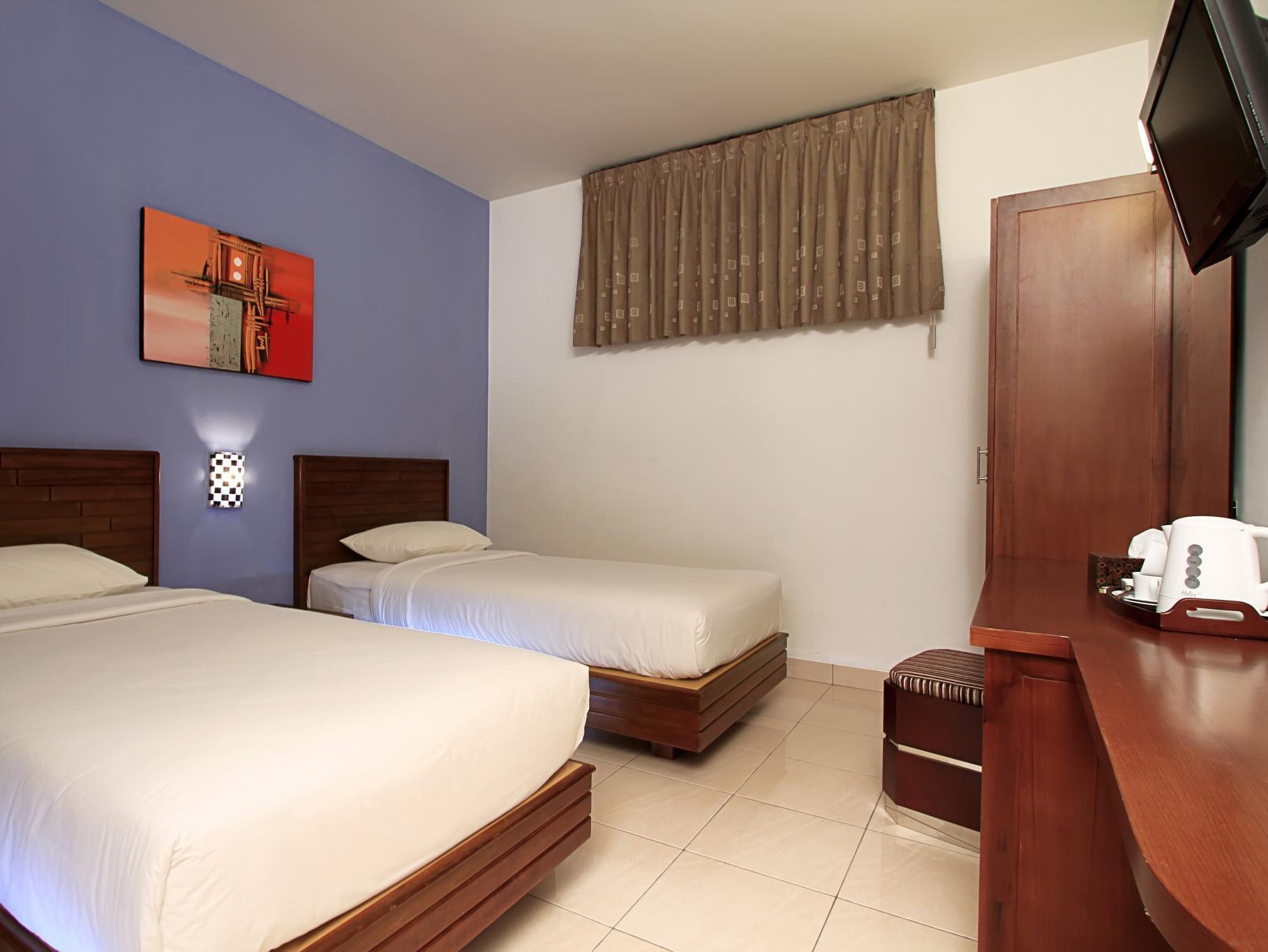 Maesa Hotel Ponorogo Eksteriør billede