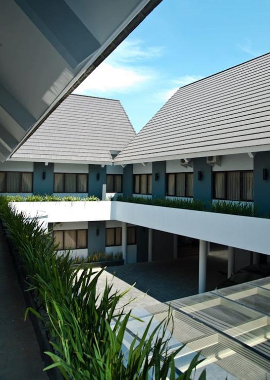 Maesa Hotel Ponorogo Eksteriør billede